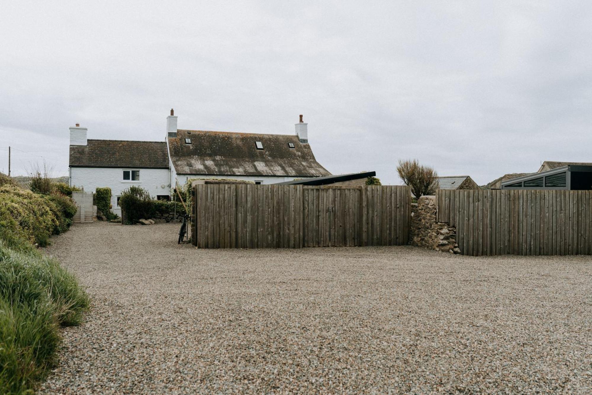 Treleddyn Farmhouse Villa Saint David's Exterior foto