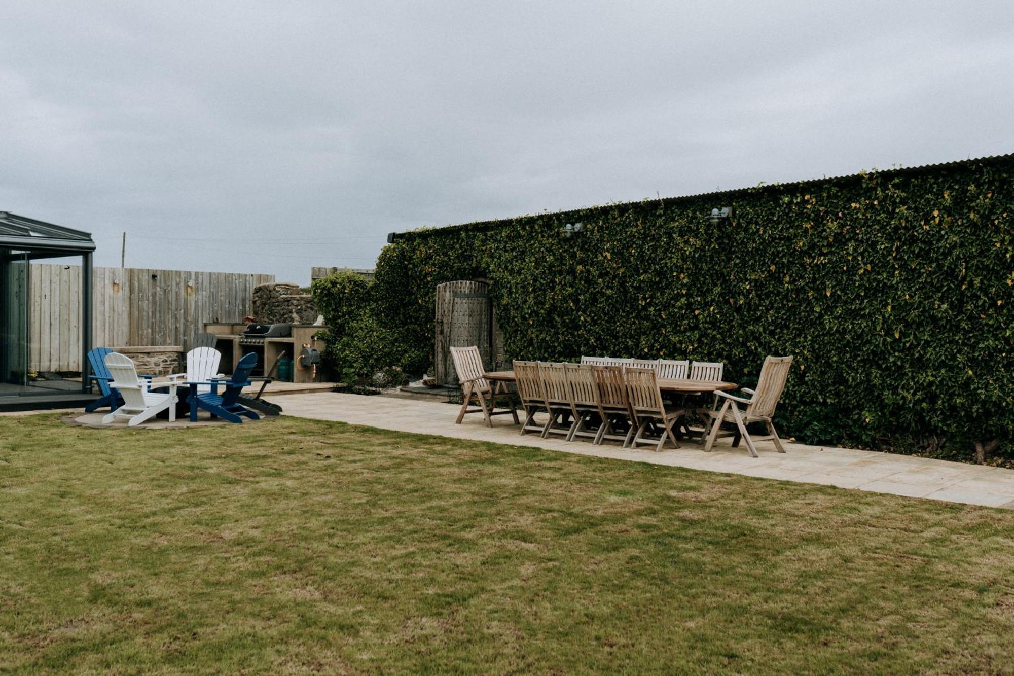 Treleddyn Farmhouse Villa Saint David's Exterior foto